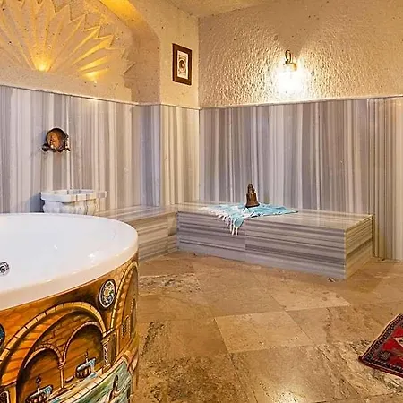Hotel Acer Cave 3*